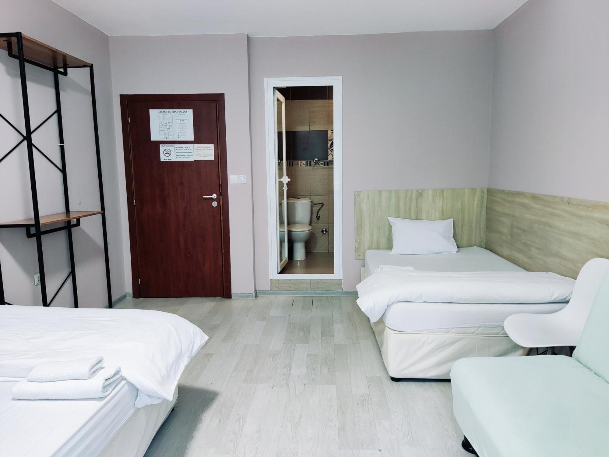 Pleven Rooms Exterior photo