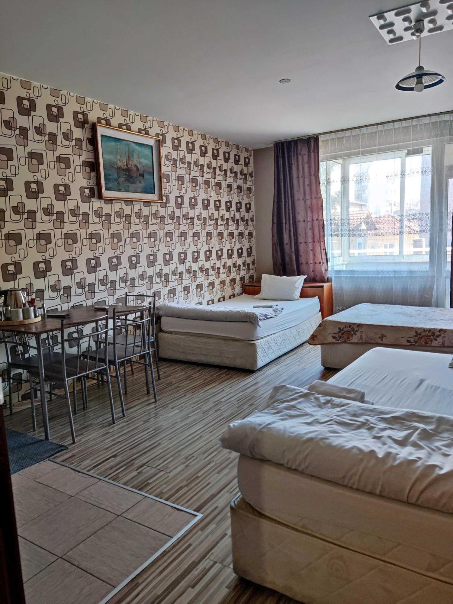 Pleven Rooms Exterior photo