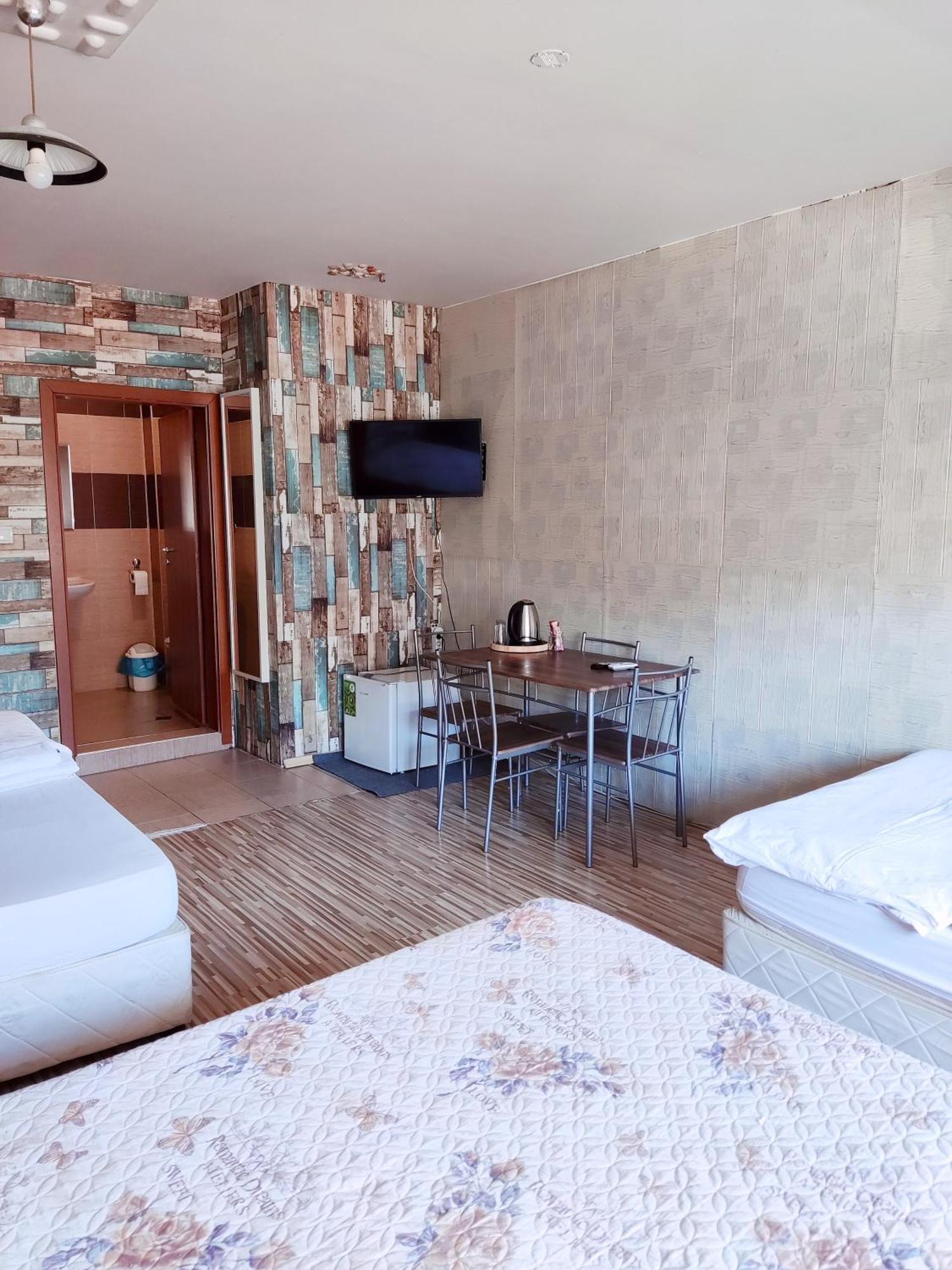 Pleven Rooms Exterior photo